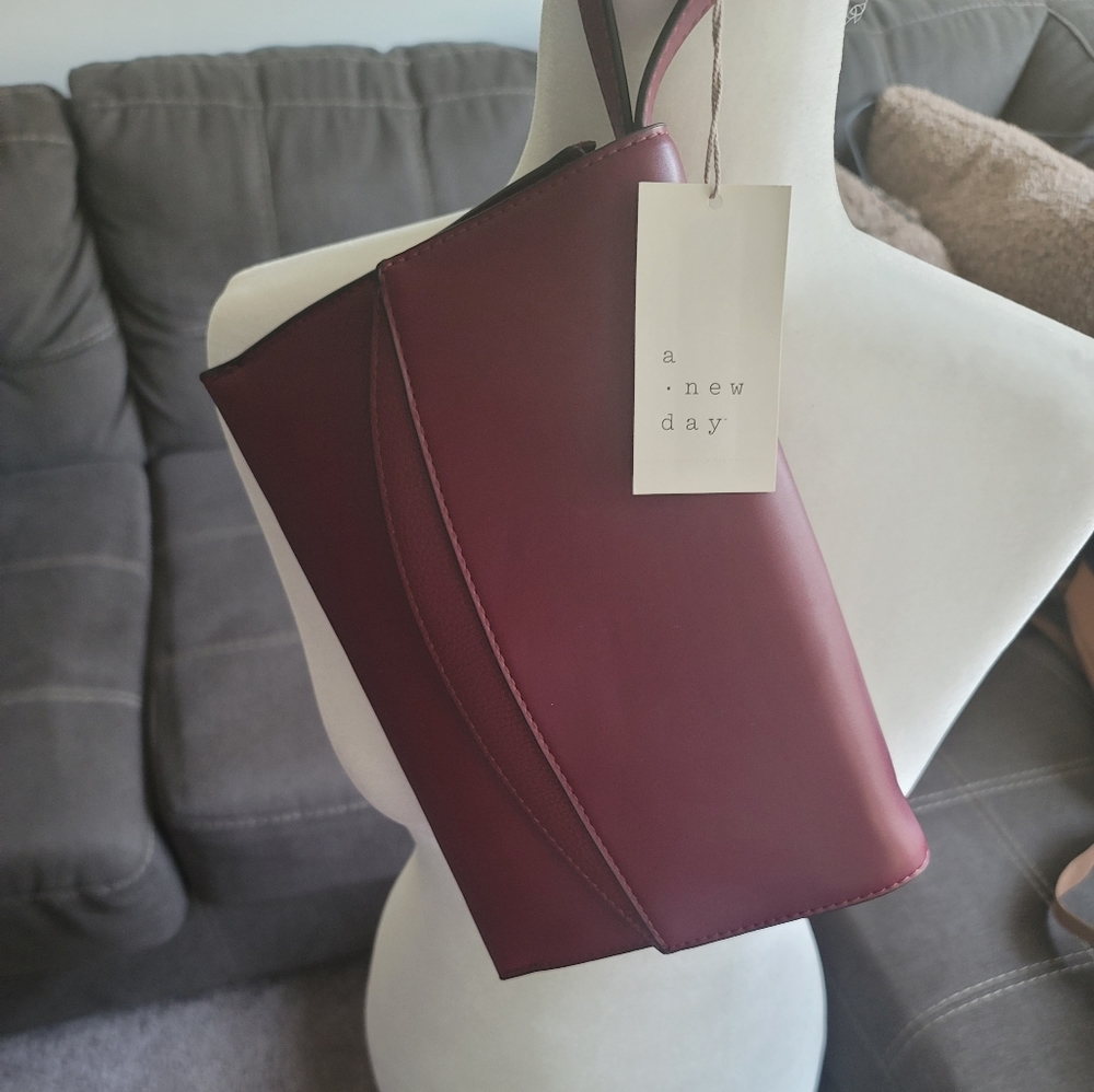 **New** Clutch/Wristlet purse